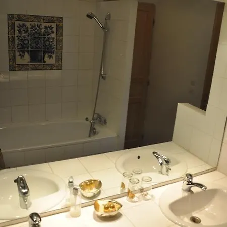 麦森杜彻维瑞酒店 住宿加早餐酒店 瑟堡