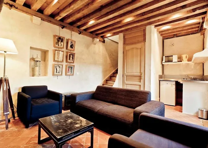 Maison Duchevreuil *